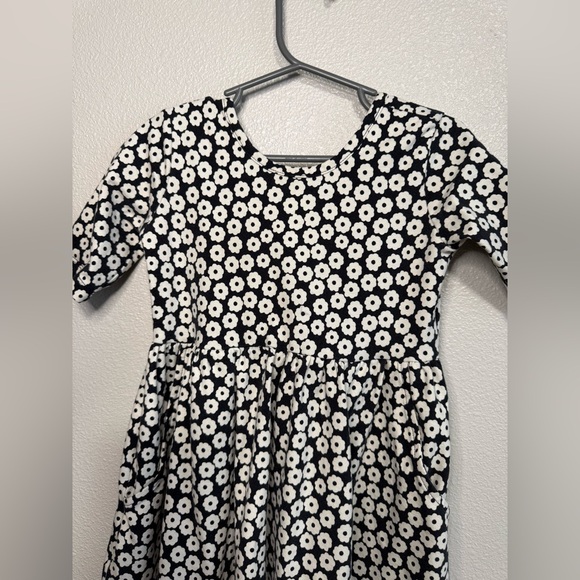 Hanna Andersson Skater dress 5 - Picture 4 of 6